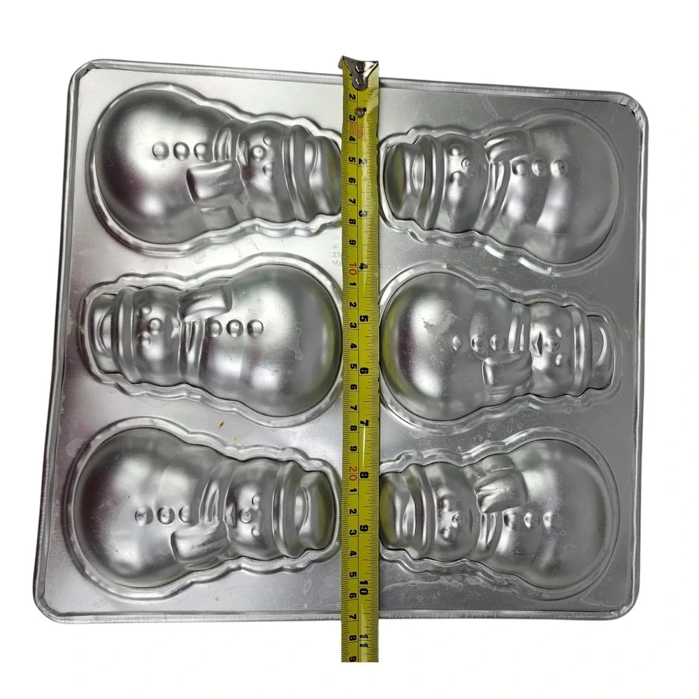 Wilton Vintage Aluminum Cake Pan Set Pumpkin Jack-o-Lantern and Snowman 6 Cavity